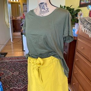 COPY - Old Navy olive soft cotton T shirts size L